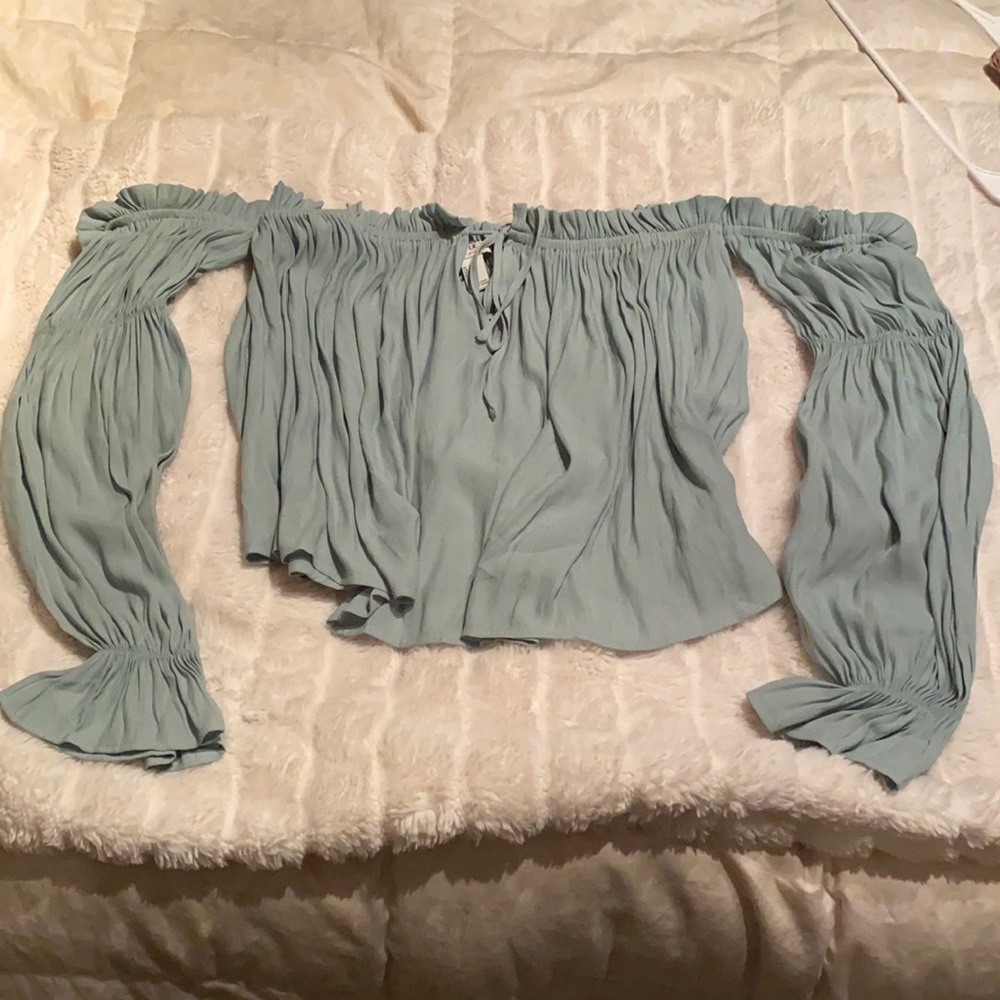 Charcoal green forever 21 flowy top. Size small